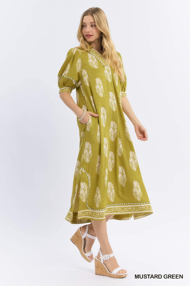 BOARDER PRINT COLLARED DRESS