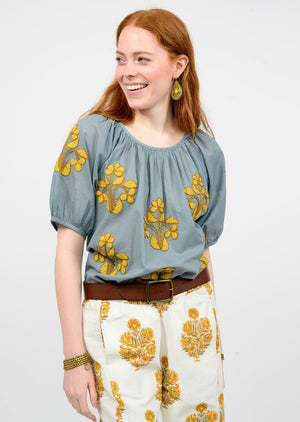 APPLIQUE PEASANT TOP