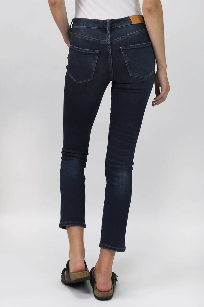 BLAIRE HIGH RISE SLIM STRAIGHT ANKLE