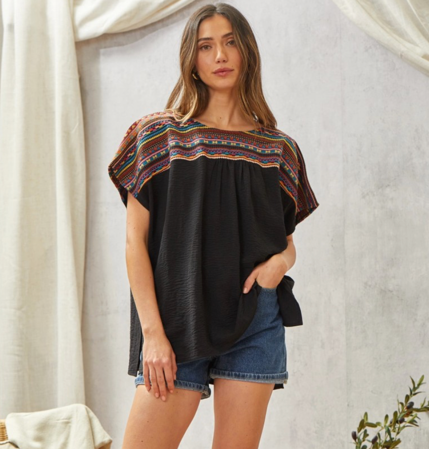 PONCHO EMBROIDERED TOP T10149