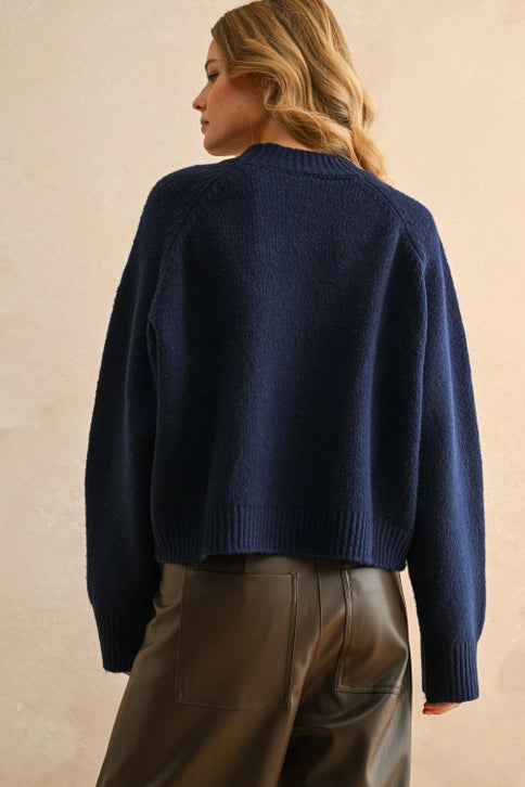 LETTER FRONT SWEATER